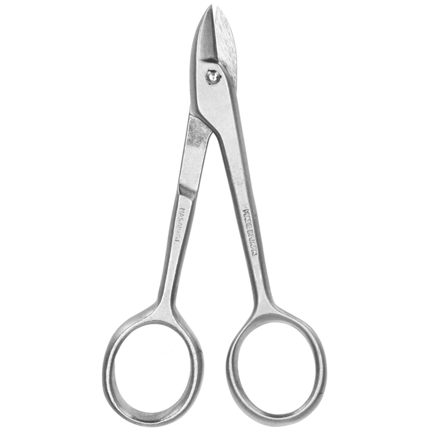 Hochwertige Draht-Schere von Masakuni (Japan). Sehr scharfe Schneide. Schneidet mühelos Aluminium-Draht bis zu einer max. Stärke von 2mm, Kupferdraht bis zu 1,6 mm und Eisendraht bis 1 mm. Ausführung: hochwertiger Stahl mit rostfreiem Überzug (SE)Läng