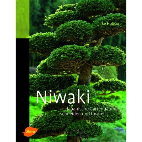 Schnitttechniken erstmals Schritt für Schritt anschaulich erklärt

Wolkenbäume, Big Bonsai oder Maxi Bonsai: Diese Begriffe stehen alle für Niwaki, die japanische Kunst, Bäume in Form zu bringen. Anschauliche Schritt für Schritt-Anleitungen zeigen den Weg