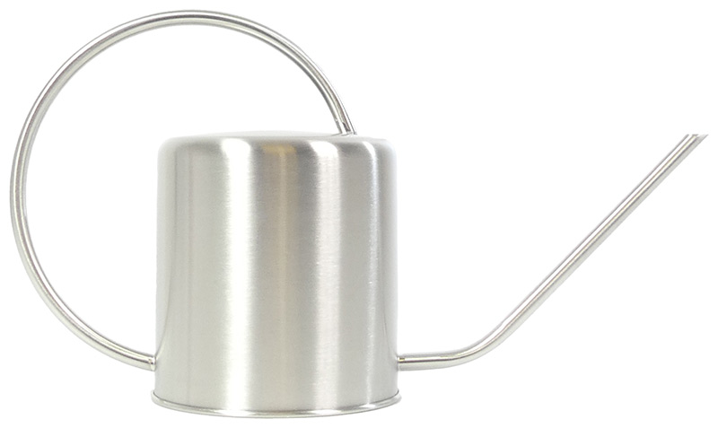 Edelstahl-Gießkanne (1,5 Liter) Kleine Gießkanne aus rostfreiem Edelstahl zum Bewässern von Anzuchtschalen, kleineren Bonsai und Zimmerbonsai. 
Fassungsvermögen: ca. 1,5 Liter