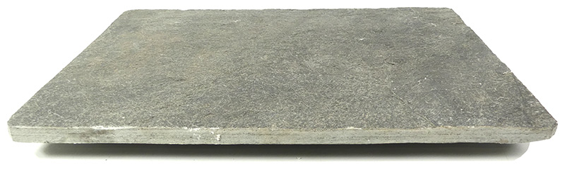 Rechteckiger Bonsai Tisch
Platte Schiefer

Schieferplatte kann mit Klinkeröl behandelt werden und erscheint dann fast schwarz (siehe Foto)