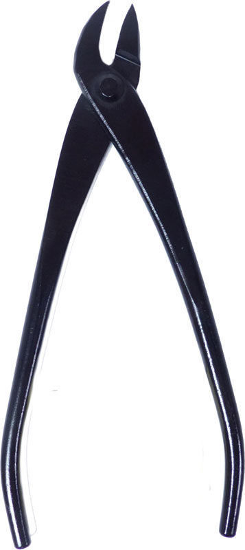 Mit der Jin-Zange läßt sich sehr gut die Rinde abziehen, um Jin und Shari zu gestalten. Draht kann ebenfalls mit dieser Zange abgewickelt und gebogen werden.

Länge: 175 mm
Gewicht: 123.5 g
Material: schwarzer Stahl