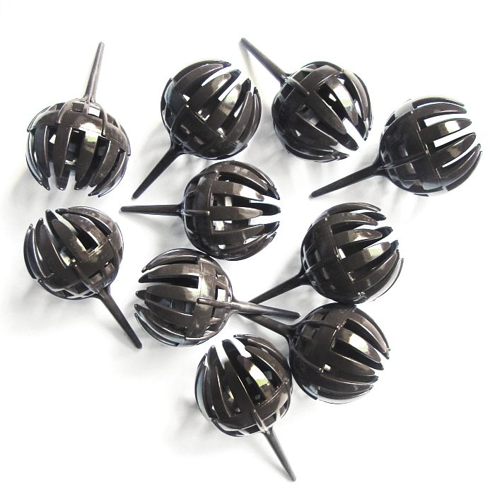 Dünger-Körbchen (10 Stück, 65 mm) Diese Dünger-Halter sind mit einem Fuß versehen, der in die Erde gesteckt wird. Dadurch kommt der Dünger nicht mit der Erde in Berührung. Natürlicher Moosbewuchs wird vor Verbrennung geschützt, der Dünger kann beim Gießen nicht von der Schale gespült werd