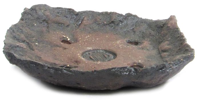 Walsall-Schale - ca. 8,5 x 8,5 x 1 cm Handgemachte Bonsaischale von Walsall Studio