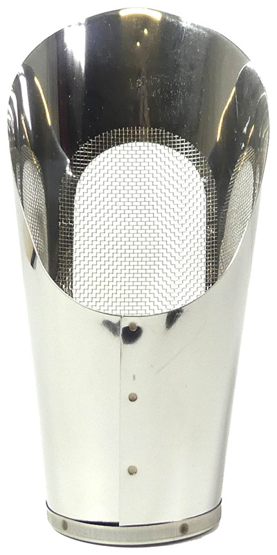 Erhältliche Durchmesser:
- 55 mm
- 65 mm
- 80 mm

(Höhe: 165 mm)

Dieses Schaufelsieb aus Japan ist bestens geeignet, um kleine Mengen Erden abzusieben. Damit läßt sich auch eine feine Körnung zum Abdecken der Erde aussieben.