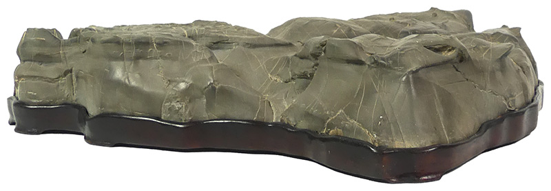 Suiseki - ca. 40 x 29 x 7 cm Suiseki mit Dai
Maße inklusive Dai