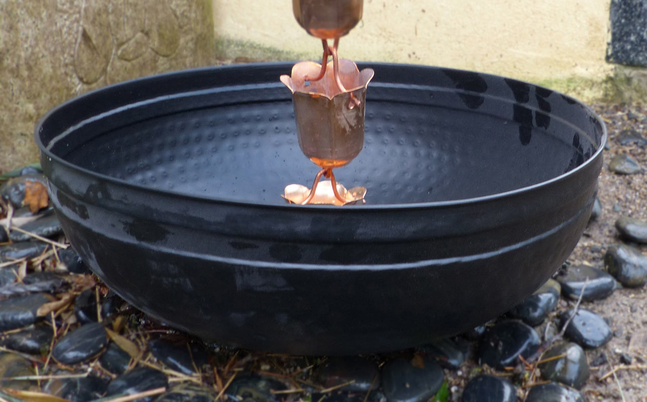 Wasserauffangschale.