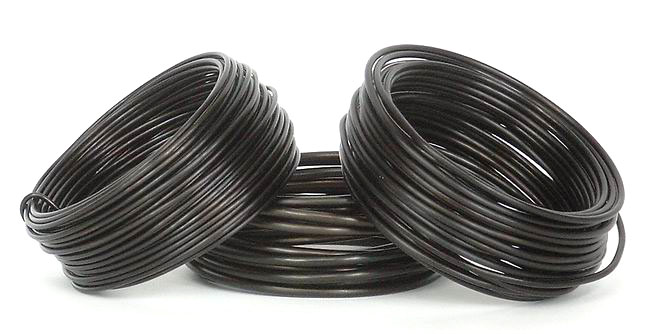 Das praktische Set mit den 3 meistgebrauchten Drahtstärken:

- 1,5 mm
- 2,0 mm
- 3,0 mm
 
Sie erhalten jeweils eine Rolle mit 50gr. der drei Drahtstärken.