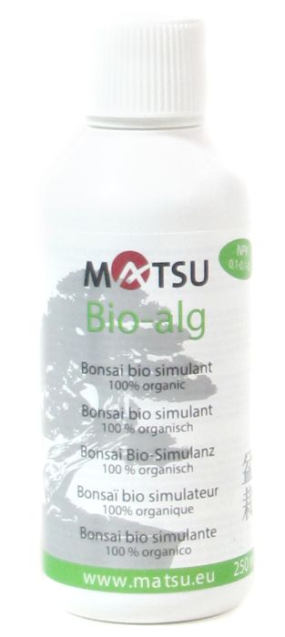 Bio-alg ist ein Bio-Stimulanz, das in Kombination mit anderen Bonsai-Düngern verwendet werden kann. Er gibt dem Laub mehr Farbe und erhöht die Widerstandskraft gegen Krankheiten. 
Hergestellt aus 100% Seetang (kalt gepresst): Spurenelemente, Mineralien, E