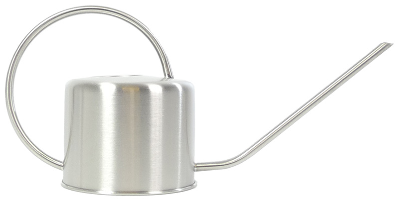 Edelstahl-Gießkanne (1 Liter) Kleine Gießkanne aus rostfreiem Edelstahl zum Bewässern von Anzuchtschalen, kleineren Bonsai und Zimmerbonsai. 
Fassungsvermögen: ca. 1 Liter